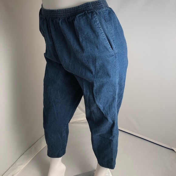 Alfred Dunner pull on blue denim pants - Picture 2 of 8